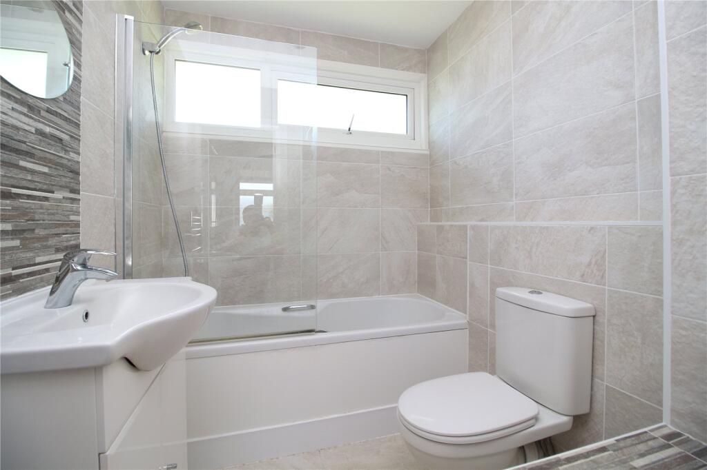 Additional image 4 of The Fairway, Barton On Sea, Hampshire, BH25