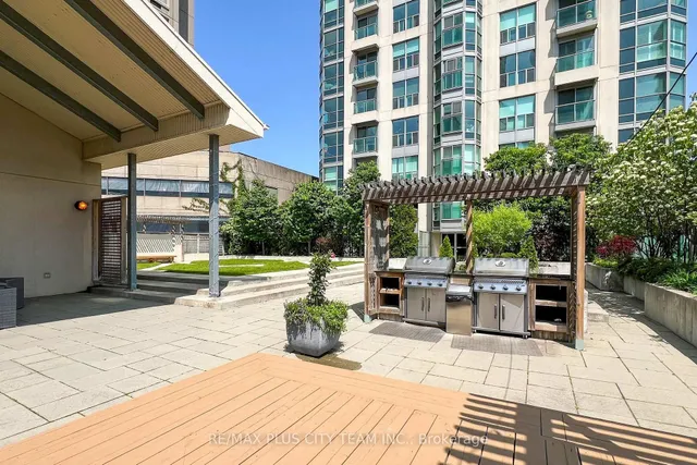 Additional image 42 of 8 Park Rd Unit 2515