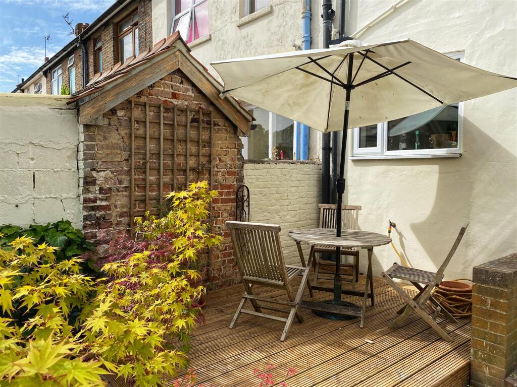 Additional image 10 of Pavilion Road, Worthing, BN14 7EP