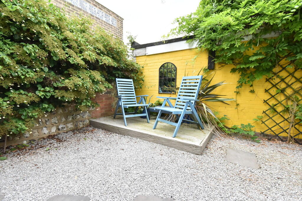 Additional image 19 of Holtview Road, Brighton