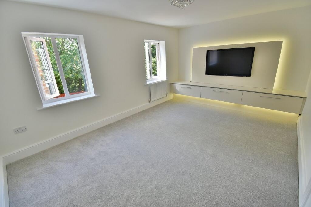 Additional image 10 of White Oaks Close, Ferndown, BH22