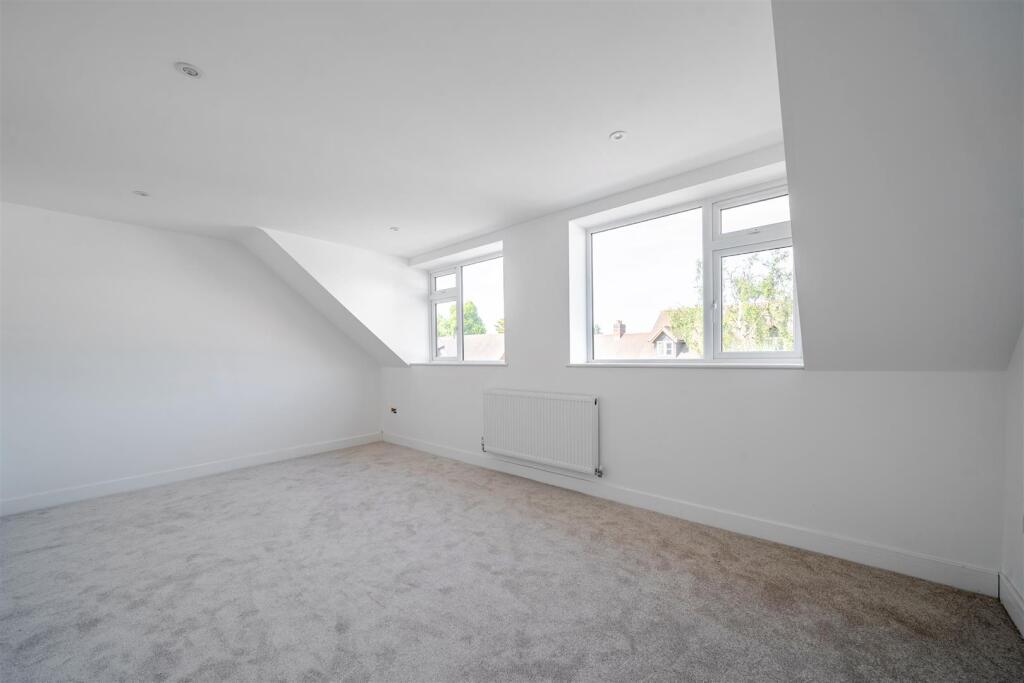 Additional image 6 of High Street, Knowle