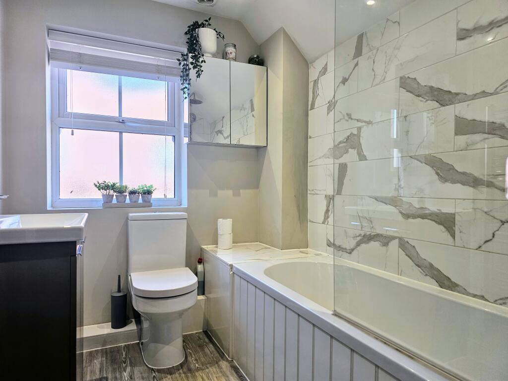 Additional image 5 of Oyster Mews, Bowling Green Ally