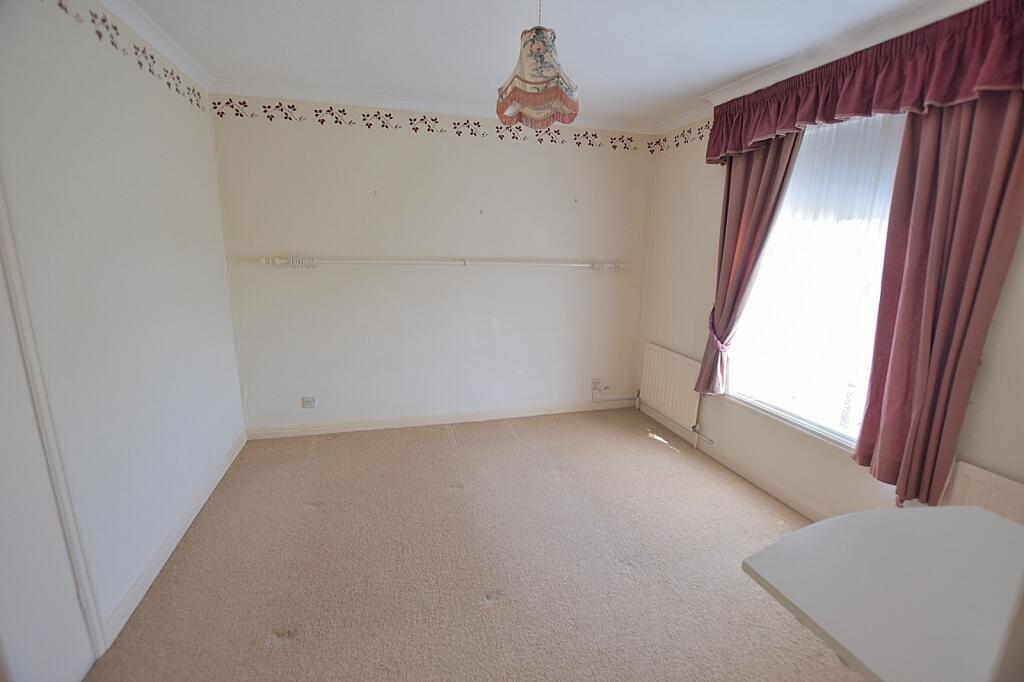 Additional image 9 of Royston Place, Barton On Sea, New Milton, Hampshire. BH25 7AJ