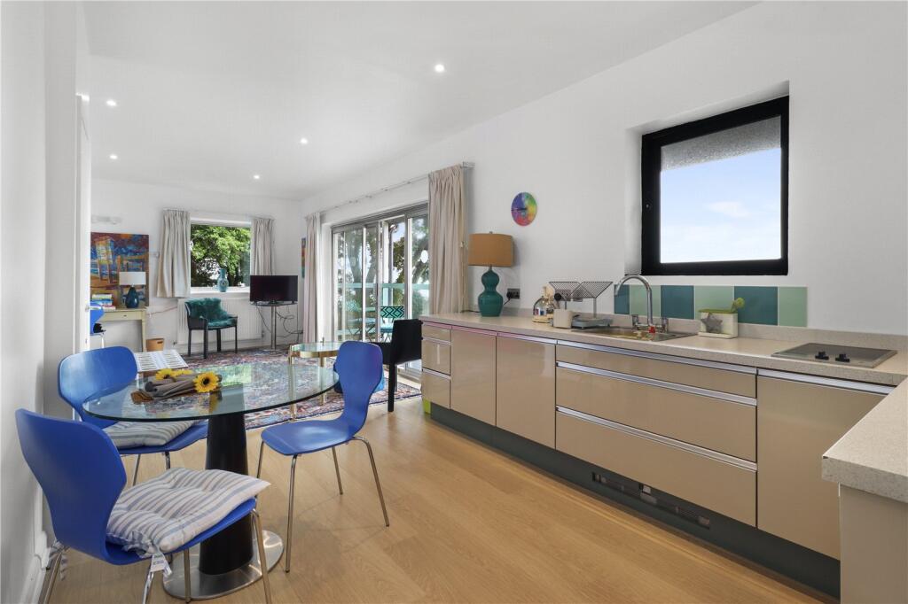 Additional image 19 of Foyle Way, Meads, Eastbourne, BN20