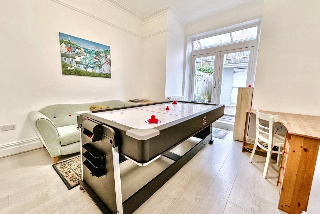 Additional image 5 of Alum Chine