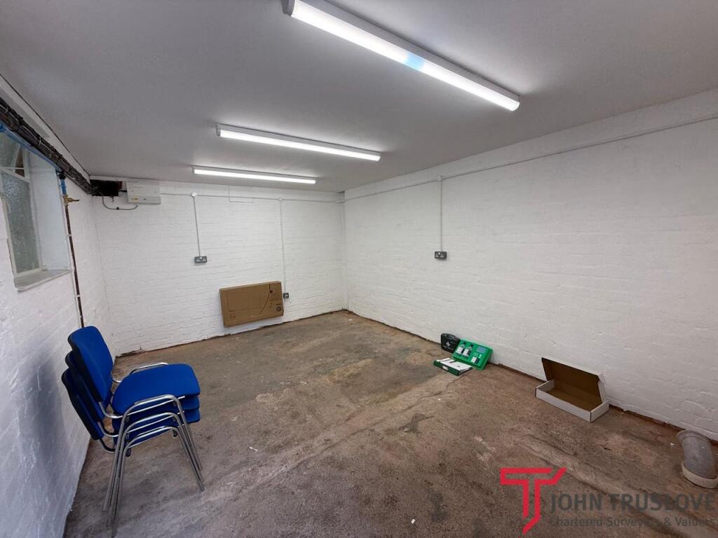 Additional image 2 of Unit 16, Earlswood Business Park, Solihull, B94 5EW