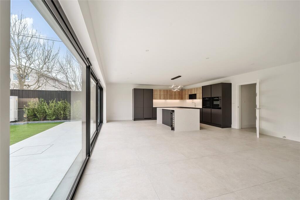 Additional image 26 of First Marine Avenue, Barton on Sea, New Milton, Hampshire, BH25