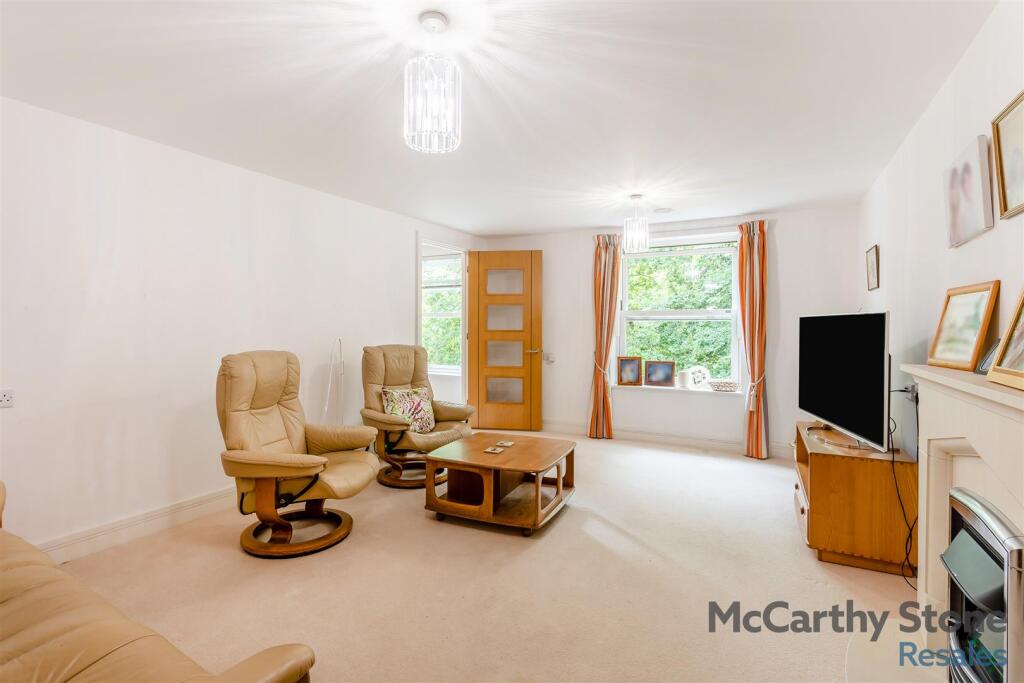 Additional image 35 of College Way, Welwyn Garden City