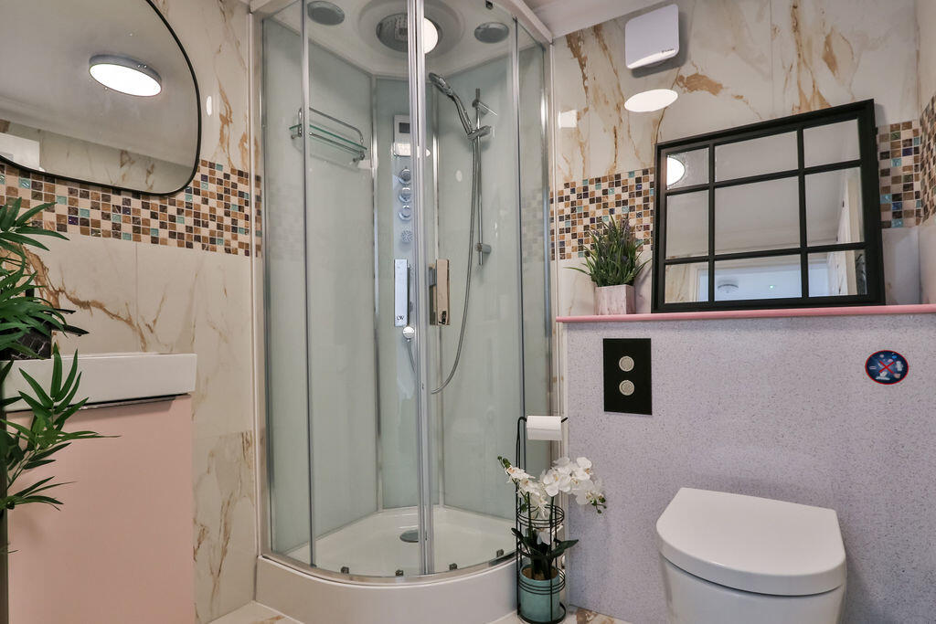 Additional image 4 of Christchurch Road, Bournemouth