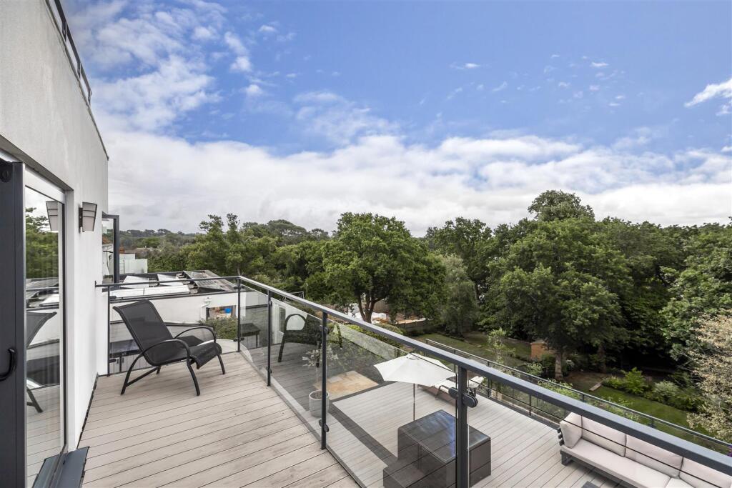 Additional image 14 of Blake Hill Crescent, Lilliput