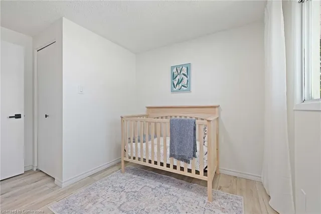 Additional image 20 of 5 Uxbridge Cres