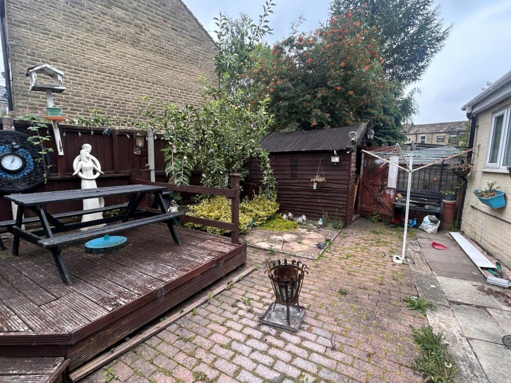 Additional image 10 of Tennis Avenue, Tong Street, Bradford, West Yorkshire, BD4