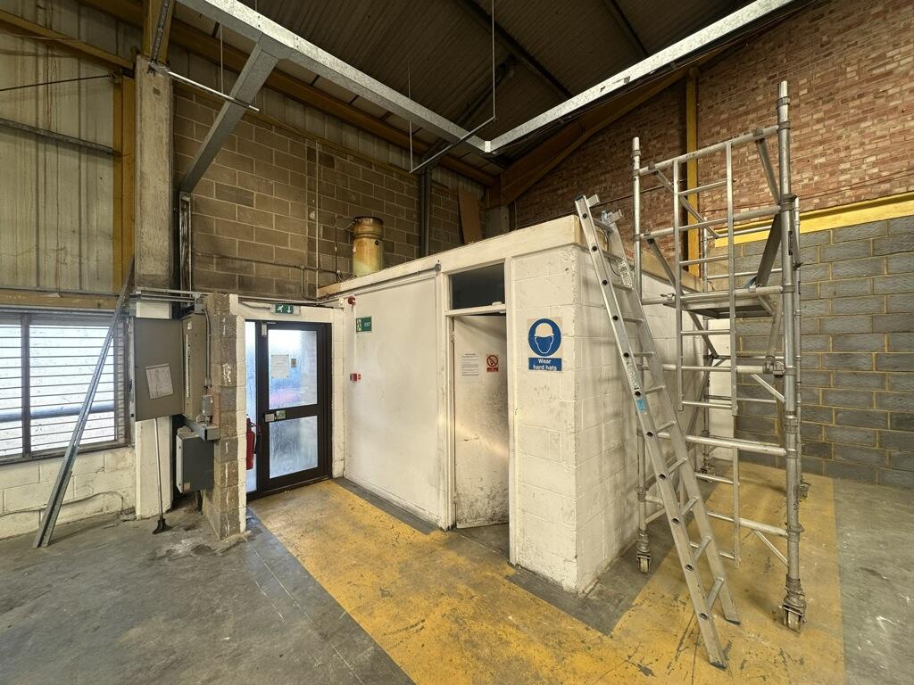 房产图片 9 - 英国东bourne高地工业区爱迪生路15号，BN23 6PT