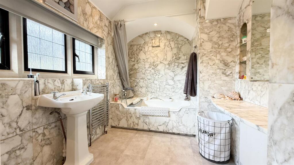 Additional image 14 of Blake Hill Crescent, Lilliput