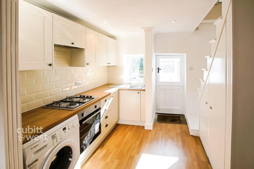 Additional image 11 of Bond Street Arundel BN18