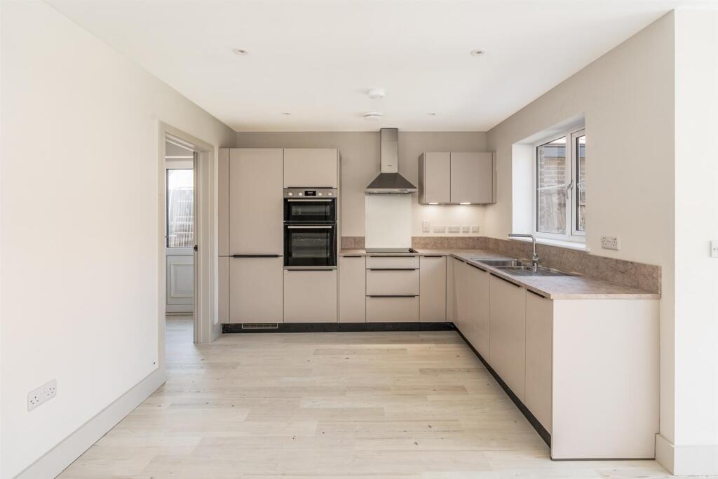 Additional image 4 of 9 Meadow Gate, Angmering