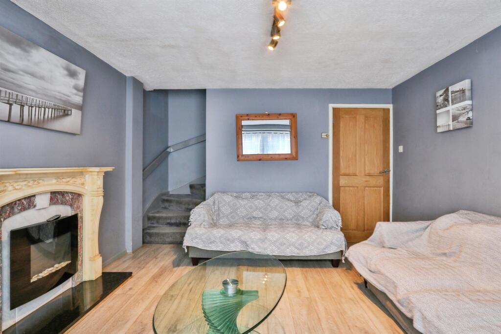 Additional image 7 of Holbury Close, BOURNEMOUTH