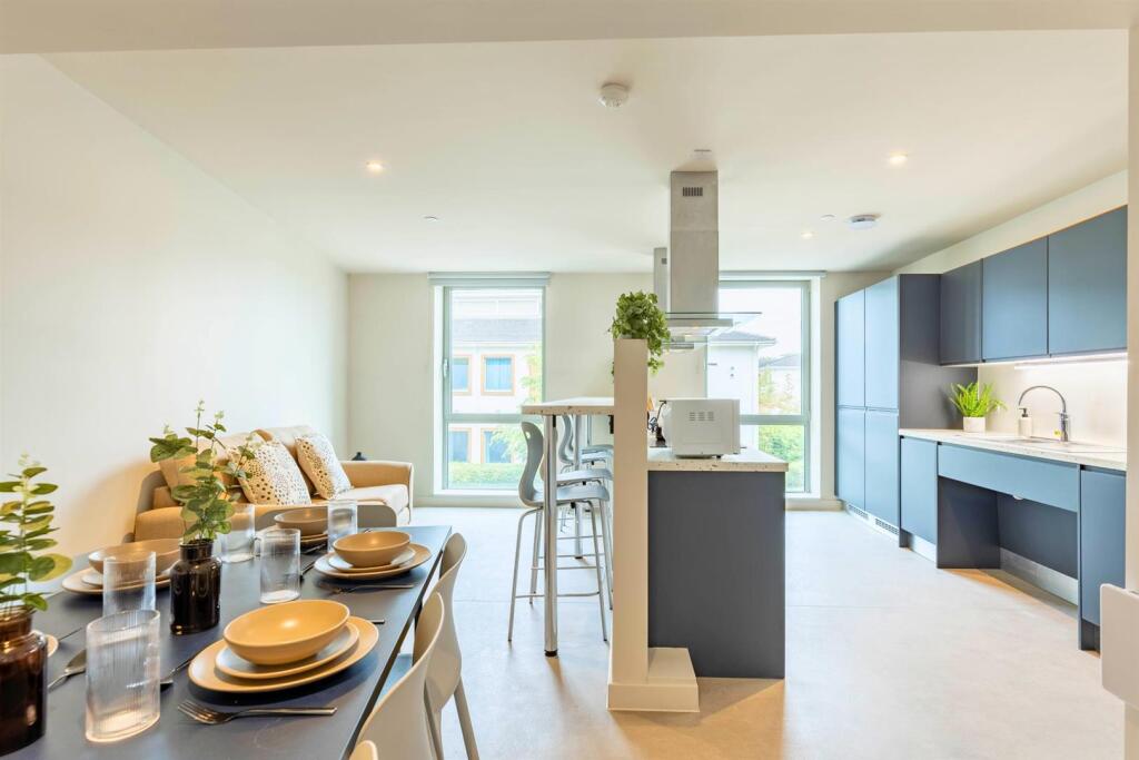 Additional image 38 of Birmingham | Student | September | B30