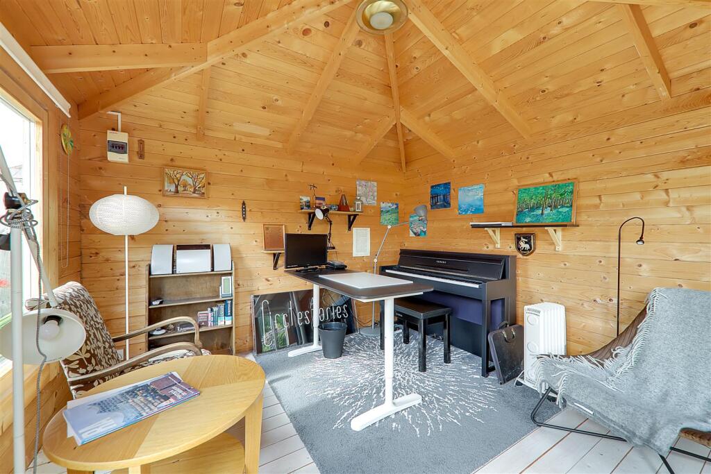 Additional image 32 of Sandwich Road, Worthing