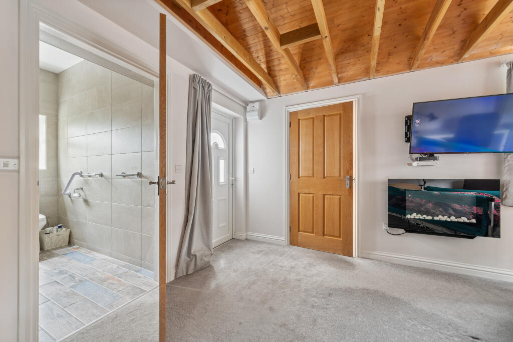 Additional image 10 of Glenville Road, Christchurch, BH23