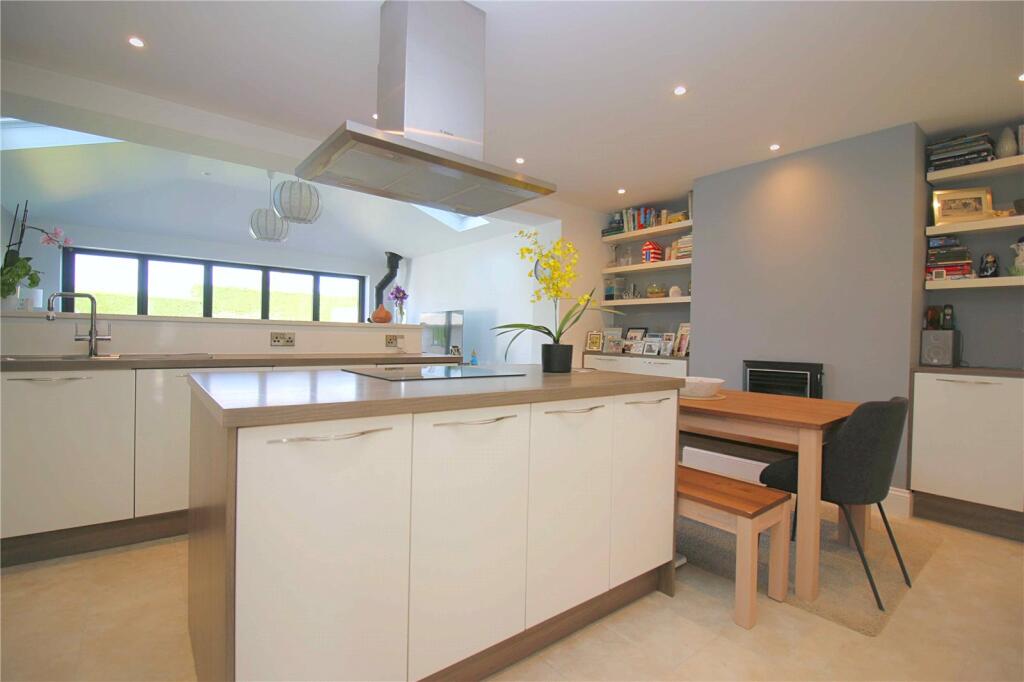 Additional image 22 of Willow Crescent, Wrose, Bradford, BD2