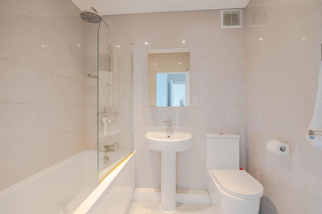 Additional image 11 of Sea Road, Boscombe Spa, Bournemouth, Dorset, BH5 1BE