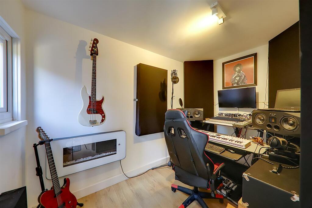 Additional image 8 of Bramble Crescent, Worthing