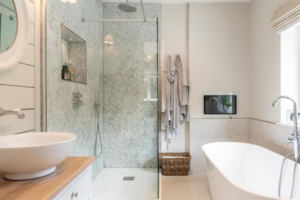 Additional image 17 of Western Avenue, Branksome Park