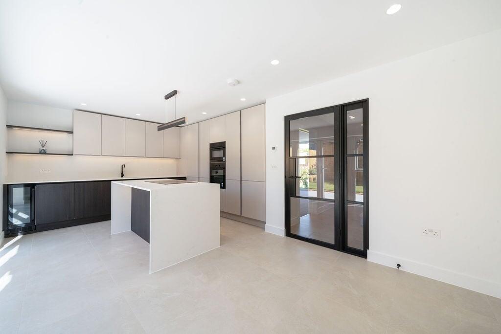 Additional image 18 of Rozelle Road, Poole, BH14