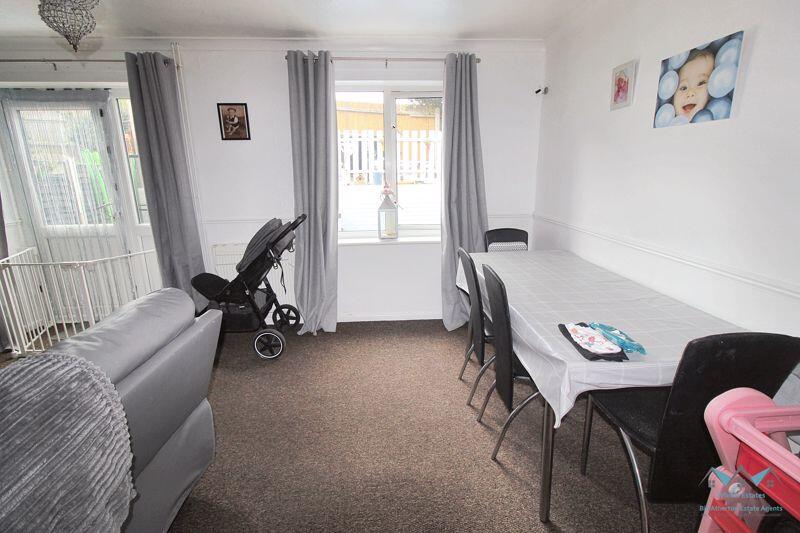 Additional image 14 of Russell Gardens, Hamworthy - Spacious Three-Bedroom Semi-Detached Home with Garden, Parking & Investment Potential