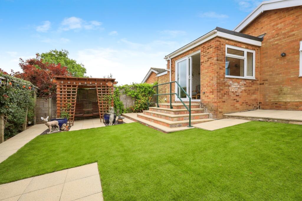 Additional image 10 of Pinewood Close, Eastbourne