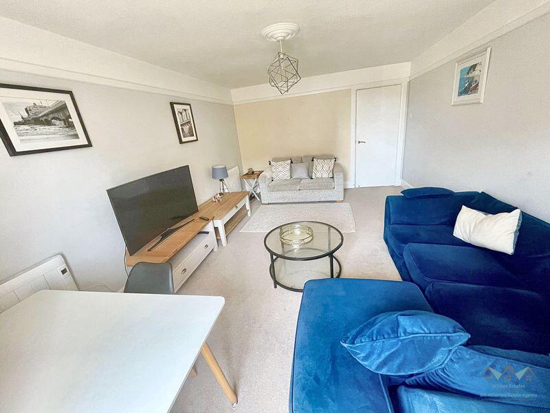 Additional image 5 of Queensbury mansions, Bournemouth - Top-Floor Coastal Apartment with Sea Views in Prime Bournemouth Location