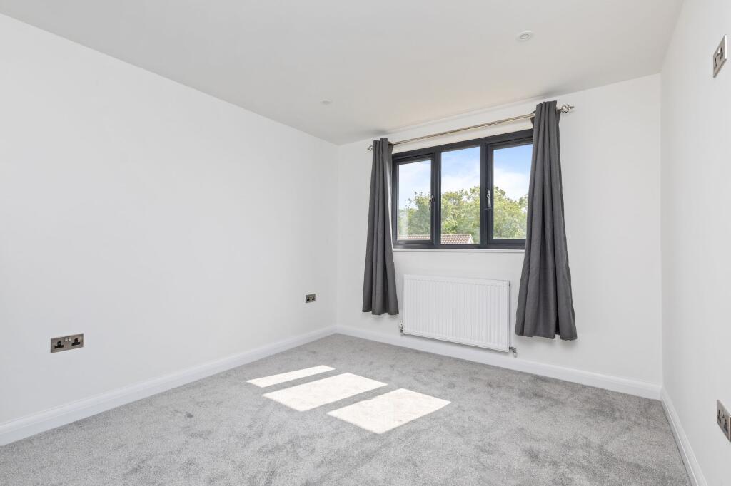 Additional image 12 of Swanbourne Road, Littlehampton, BN17