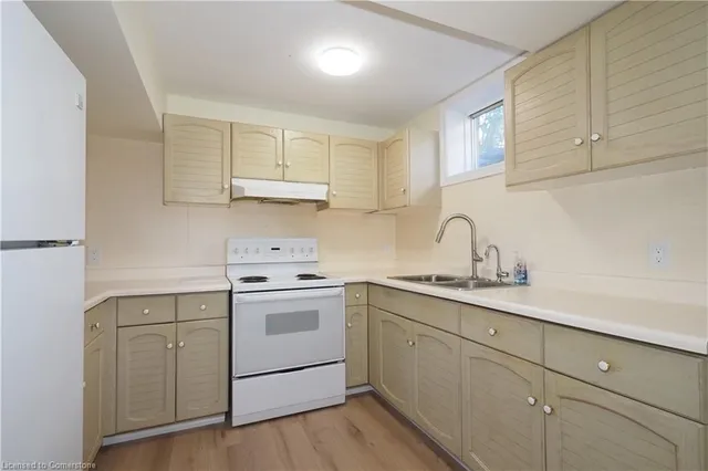 Additional image 34 of 48 Lynnvalley Cres