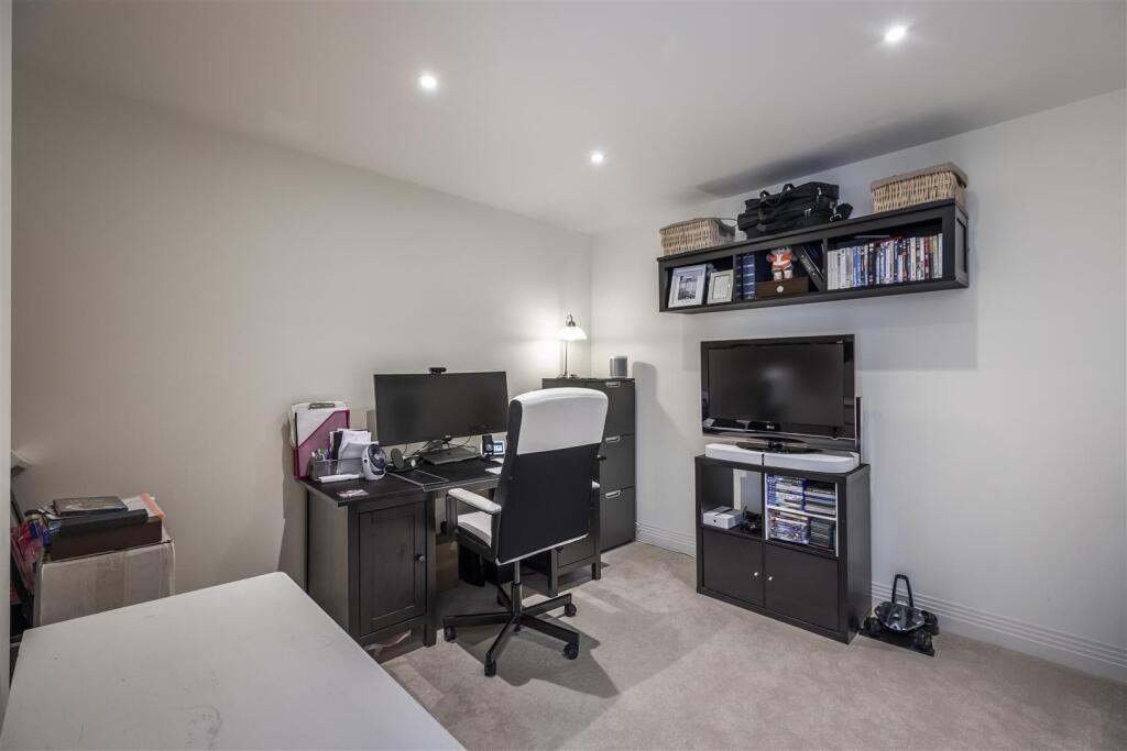 Additional image 23 of Blake Hill Crescent, Lilliput