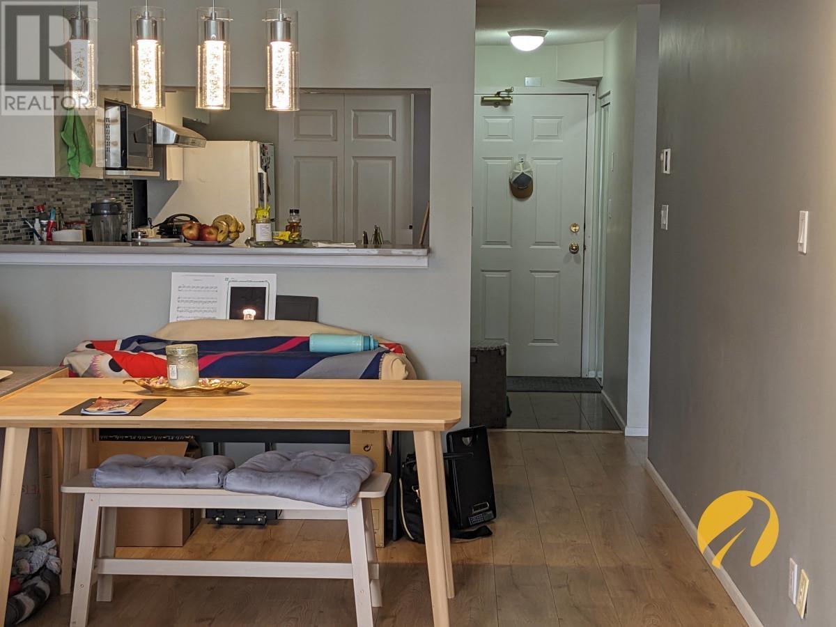 303 511 W 7TH AVENUE|Vancouver, British Columbia V5Z4R2