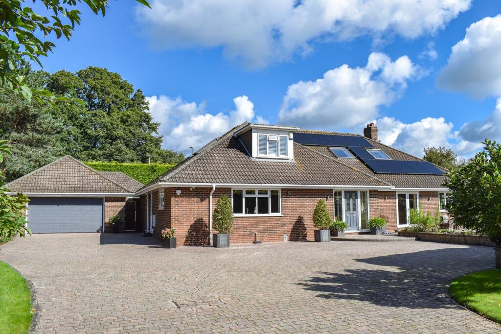 Additional image 40 of Glen Close, Barton on Sea, New Milton, BH25