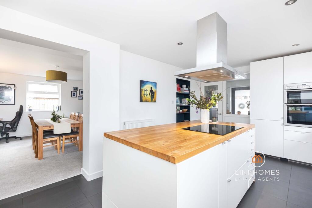 Additional image 3 of Insley Crescent, Broadstone, BH18