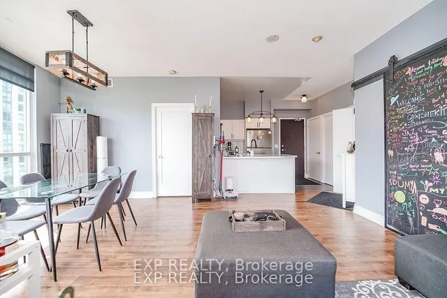 Additional image 24 of 231 Fort York Blvd Unit 730