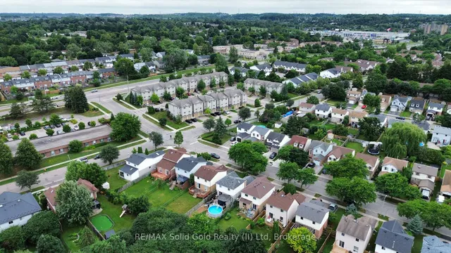 Additional image 30 of 18 Camrose Crt