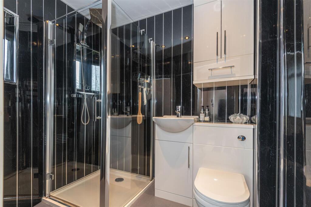 Additional image 5 of Spen Lane, Gomersal, Cleckheaton