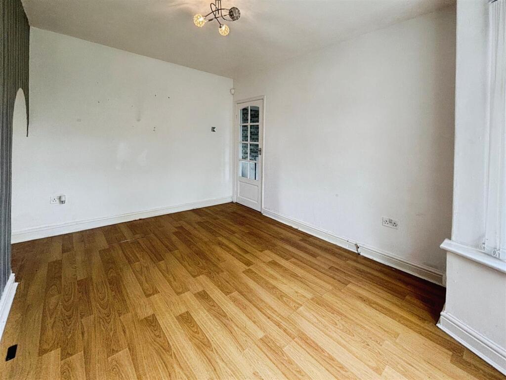 Additional image 6 of Larch Hill Crescent, Bradford, BD6 1DR