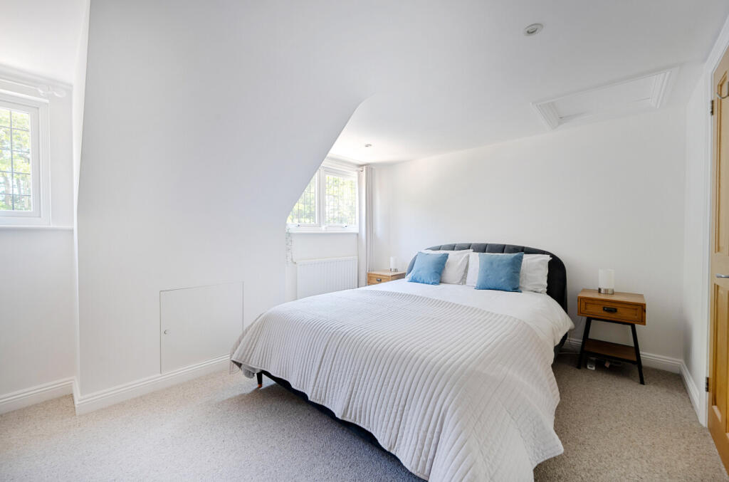 Additional image 18 of Lymington Road, Highcliffe, Christchurch, BH23