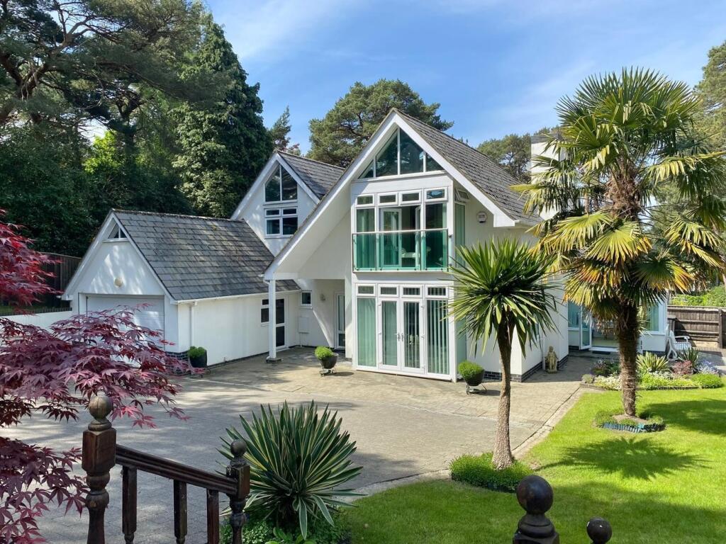 Nairn Road, Canford Cliffs, BH13