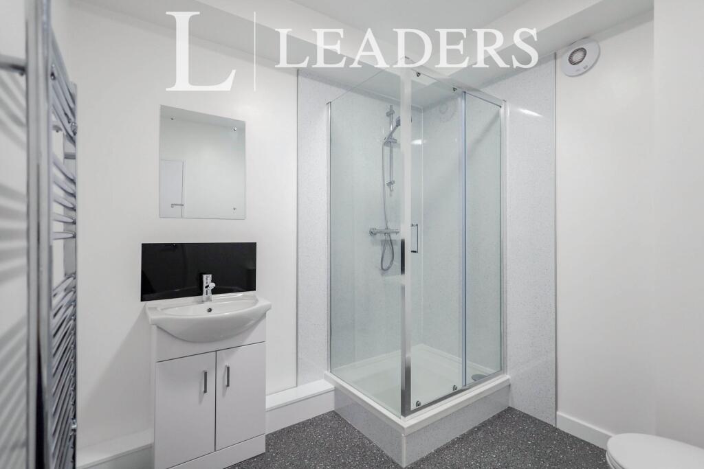 Additional image 7 of Commerical Road