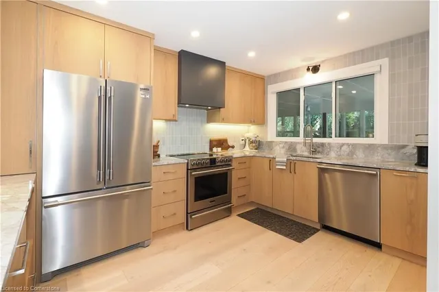 Additional image 16 of 218 Greenbrook Dr