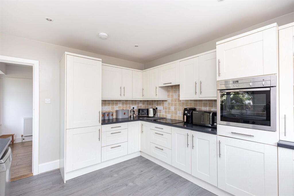 Additional image 6 of Spacious, Well presented, Level Access Bungalow in Elmsway