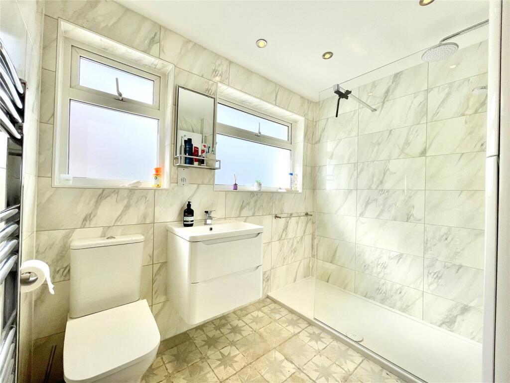 Additional image 17 of Smugglers Lane North, Highcliffe On Sea, Christchurch, Dorset, BH23