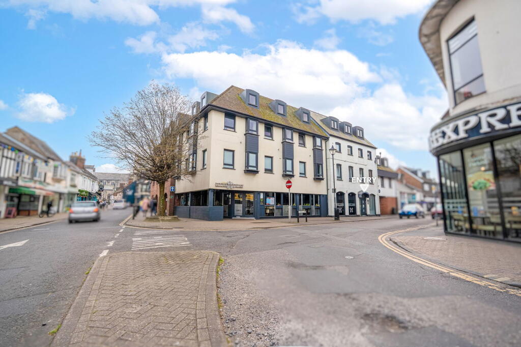 Additional image 17 of 24 Church Street, Christchurch, Dorset, BH23 1FJ